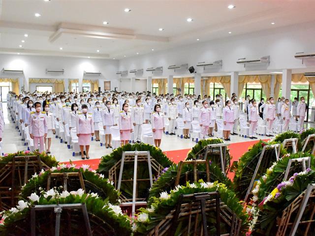 ร่วมพิธีวางมาลาถวายราชสักการะสมเด็จพระนารายณ์มหาราช