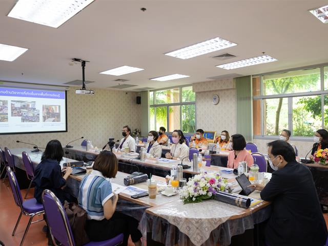 คณะศิลปศาสตร์ นำเสนอพื้นที่การเรียนรู้ที่ผ่านพิจารณาเบื้องต้น ภายใต้ชื่อ “พื้นที่การเรียนรู้ภาษาอังกฤษของศูนย์การเรียนอินทรีอาสา (บ้านห้วยปุ้ม)”