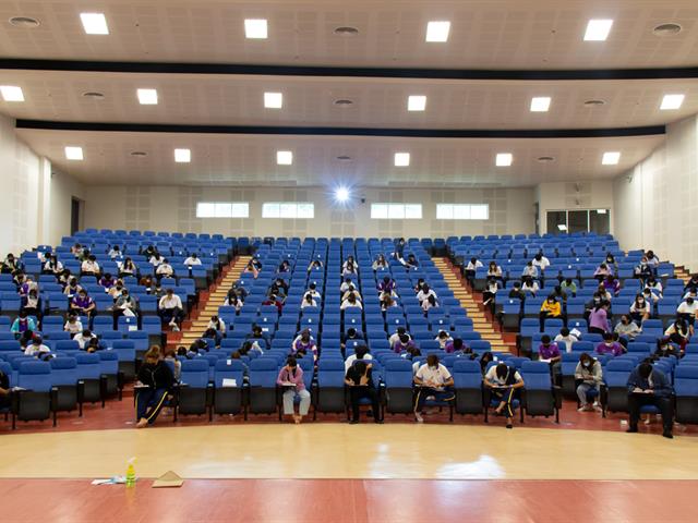 ศูนย์ภาษา คณะศิลปศาสตร์ จัดทดสอบวัดความรู้ภาษาอังกฤษ เพื่อประกอบสำเร็จการศึกษา สำหรับนิสิตรหัส 62 รอบเดือนสิงหาคม 2565
