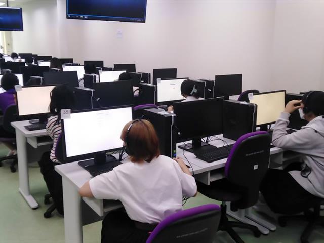 ศูนย์ภาษาคณะศิลปศาสตร์ จัดทดสอบวัดระดับความรู้ภาษาอังกฤษ สำหรับนิสิตระดับปริญญาตรี มหาวิทยาลัยพะเยา ประจำเดือนสิงหาคม 2565
