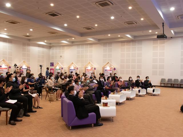 คณะศิลปศาสตร์ คว้า 2 รางวัล จากงาน Show and Share 2022 “นวัตกรรมการสอนอย่างอาจารย์มืออาชีพ”