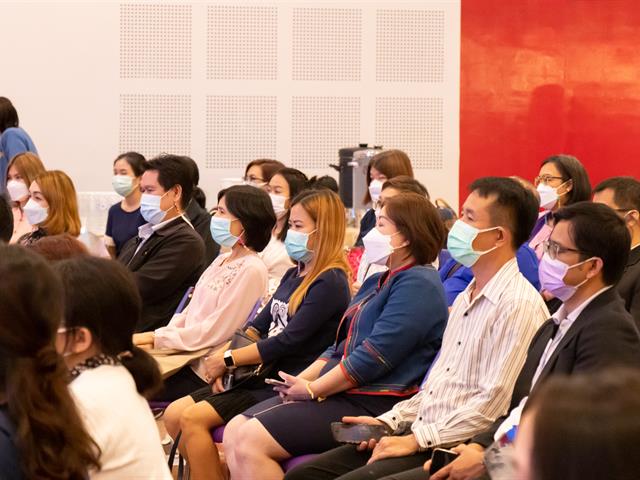 คณะศิลปศาสตร์ คว้า 2 รางวัล จากงาน Show and Share 2022 “นวัตกรรมการสอนอย่างอาจารย์มืออาชีพ”