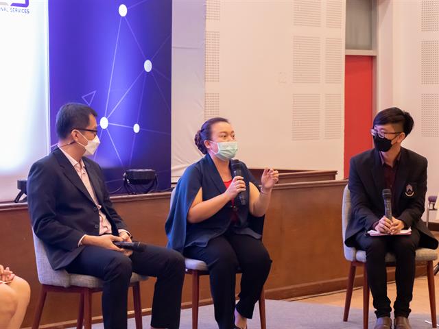 คณะศิลปศาสตร์ คว้า 2 รางวัล จากงาน Show and Share 2022 “นวัตกรรมการสอนอย่างอาจารย์มืออาชีพ”