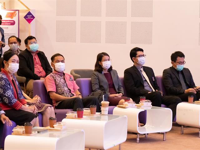 คณะศิลปศาสตร์ คว้า 2 รางวัล จากงาน Show and Share 2022 “นวัตกรรมการสอนอย่างอาจารย์มืออาชีพ”