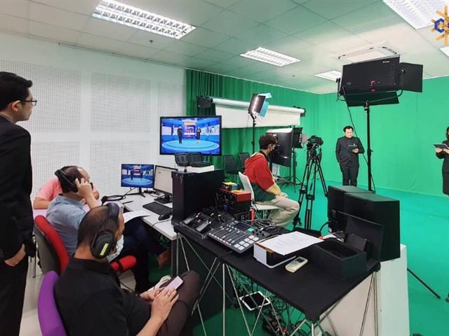 ถ่ายทอดสดการเรียนการสอน
