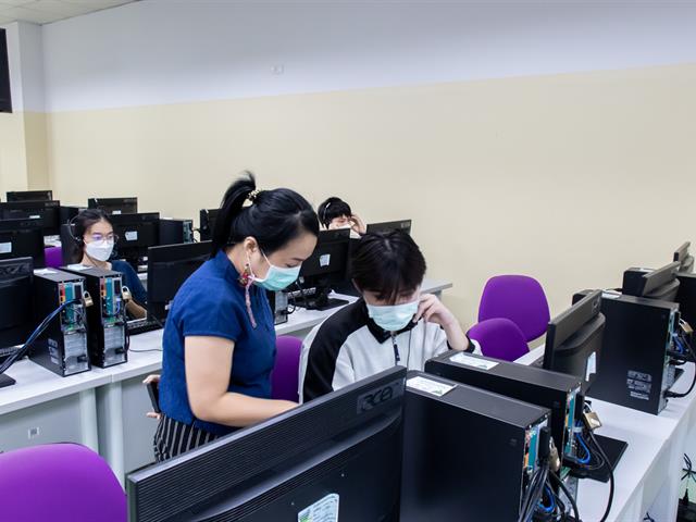 ศูนย์ภาษาคณะศิลปศาสตร์ จัดทดสอบวัดระดับความรู้ภาษาอังกฤษ ประจำเดือนตุลาคม 2565