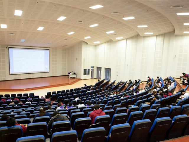ศูนย์ภาษา คณะศิลปศาสตร์ จัดอบรมเพื่อยกระดับทักษะภาษาอังกฤษ ตามมาตรฐาน CEFR B1  English for Undergraduates (นิสิตรหัส 62) 17-18 ตุลาคม 2565