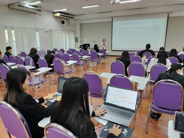 ภาพบรรยากาศการเรียนการสอนรายวิชา รายวิชา 176741 การบริหารทรัพยากรมนุษย์ทางการศึกษา หลักสูตรการศึกษามหาบัณฑิต สาขาวิชาการบริหารการศึกษา