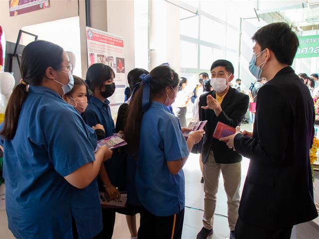 คณะศิลปศาสตร์เข้าร่วมสัมมนาครูแนะแนว การรับเข้าศึกษาของมหาวิทยาลัยพะเยา และเข้าร่วมกิจกรรม UP Open House เปิดบ้านวิชาการ ประจำปีการศึกษา 2566