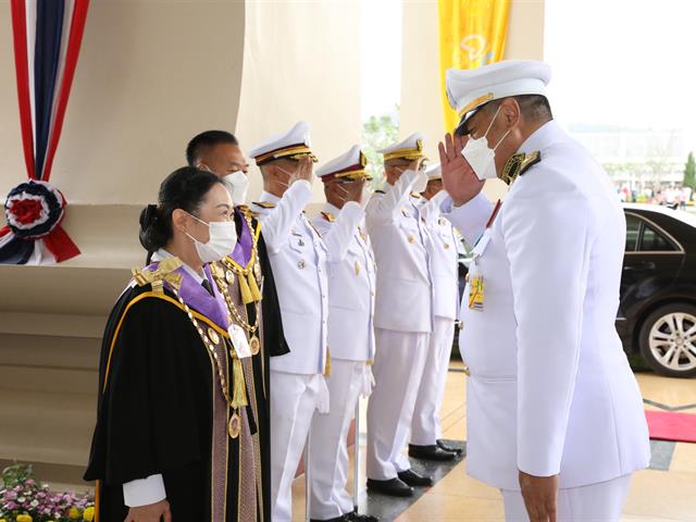 พิธีมอบปริญญาบัตรแก่ผู้สำเร็จการศึกษาจากมหาวิทยาลัยพะเยา ประจำปีการศึกษา 2564