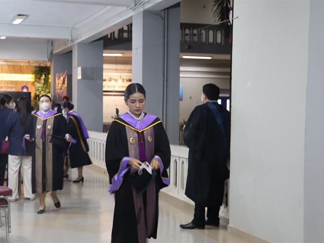 คณะรัฐศาสตร์และสังคมศาสตร์ 