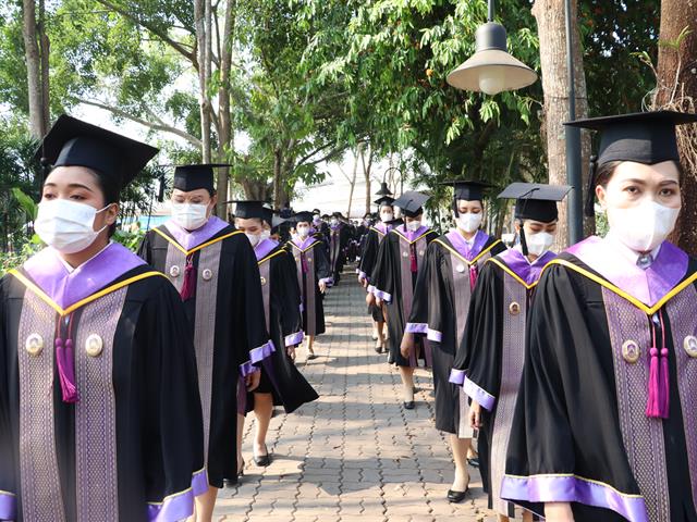 คณะรัฐศาสตร์และสังคมศาสตร์ 