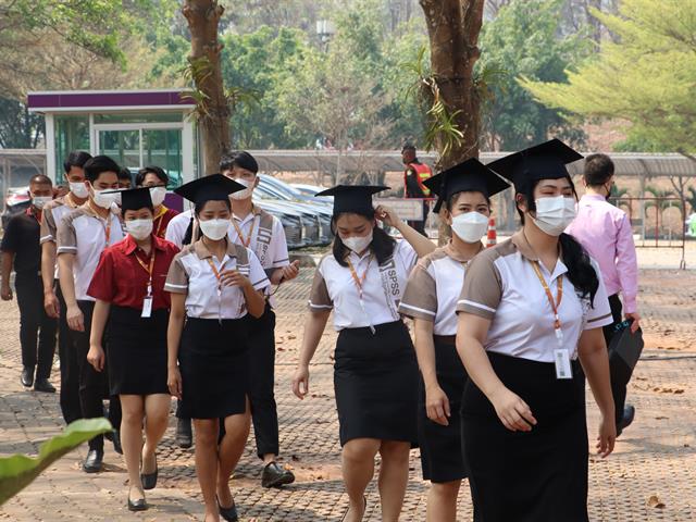 คณะรัฐศาสตร์และสังคมศาสตร์ 