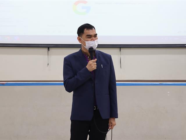 คณะรัฐศาสตร์และสังคมศาสตร์ 