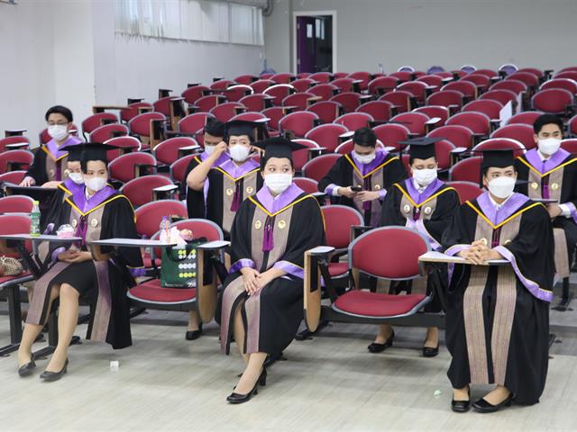 คณะรัฐศาสตร์และสังคมศาสตร์ 