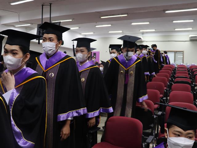 คณะรัฐศาสตร์และสังคมศาสตร์ 