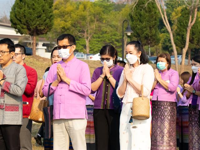 พิธีตักน้ำและเจริญพระพุทธมนต์น้ำสรงองค์พระธาตุจอมทอง เนื่องในประเพณีแห่ผ้าห่มพระธาตจอมทอง มหาวิทยาลัยพะเยา ประจำปี ๒๕๖๖