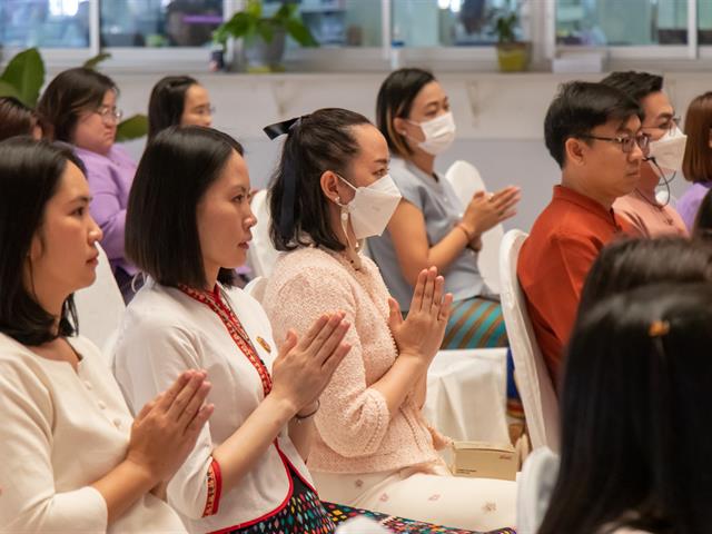 พิธีตักน้ำและเจริญพระพุทธมนต์น้ำสรงองค์พระธาตุจอมทอง เนื่องในประเพณีแห่ผ้าห่มพระธาตจอมทอง มหาวิทยาลัยพะเยา ประจำปี ๒๕๖๖