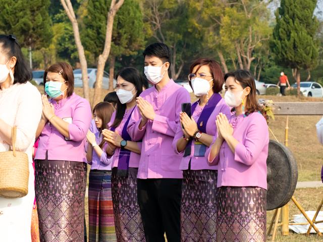 พิธีตักน้ำและเจริญพระพุทธมนต์น้ำสรงองค์พระธาตุจอมทอง เนื่องในประเพณีแห่ผ้าห่มพระธาตจอมทอง มหาวิทยาลัยพะเยา ประจำปี ๒๕๖๖