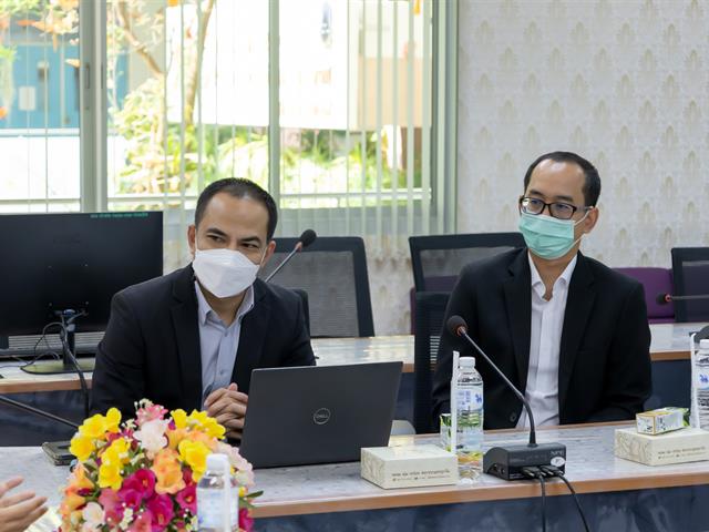 คณะศิลปศาสตร์ให้การต้อนรับ Central Retail Corporation