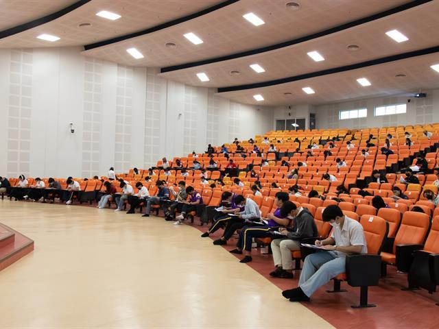 ศูนย์ภาษา คณะศิลปศาสตร์ จัดอบรมเพื่อยกระดับทักษะภาษาอังกฤษ ตามมาตรฐาน CEFR B1 English for Undergraduates สำหรับนิสิตรหัส 62