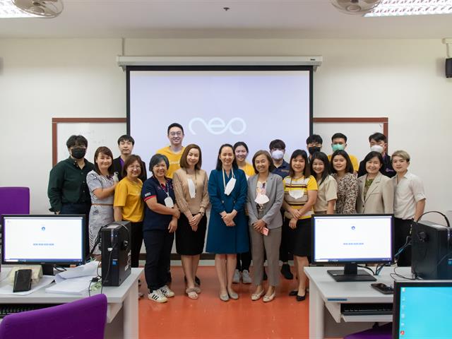 รองคณบดีฝ่ายกิจการพิเศษ คณะศิลปศาสตร์ เป็นวิทยากร อบรมการพัฒนาภาษาอังกฤษสำหรับบุคลากรกองบริการการศึกษา