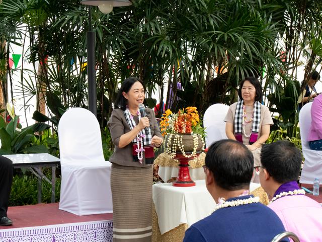คณะศิลปศาสตร์เข้าร่วมพิธีสระเกล้าดำหัวอธิการบดีและผู้อาวุโส เนื่องในเทศกาลสงกรานต์ มหาวิทยาลัยพะเยา ประจำปี ๒๕๖๖