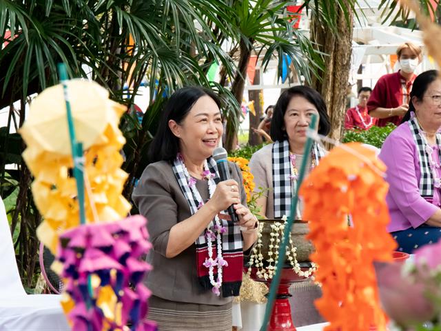คณะศิลปศาสตร์เข้าร่วมพิธีสระเกล้าดำหัวอธิการบดีและผู้อาวุโส เนื่องในเทศกาลสงกรานต์ มหาวิทยาลัยพะเยา ประจำปี ๒๕๖๖