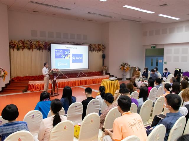 School of Liberal Arts organized the school meeting for the academic year 2023