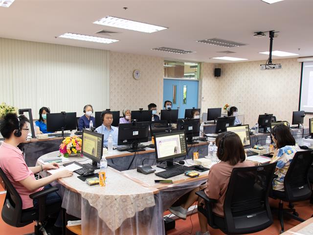 คณะศิลปศาสตร์จัดกิจกรรมการรายงานความก้าวหน้างานวิจัยของนิสิตหลักสูตร ศศ.ม. (ภาษาไทย) ปีการศึกษา ๒๕๖๕