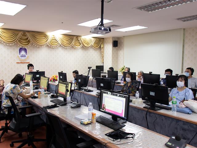 คณะศิลปศาสตร์จัดกิจกรรมการรายงานความก้าวหน้างานวิจัยของนิสิตหลักสูตร ศศ.ม. (ภาษาไทย) ปีการศึกษา ๒๕๖๕