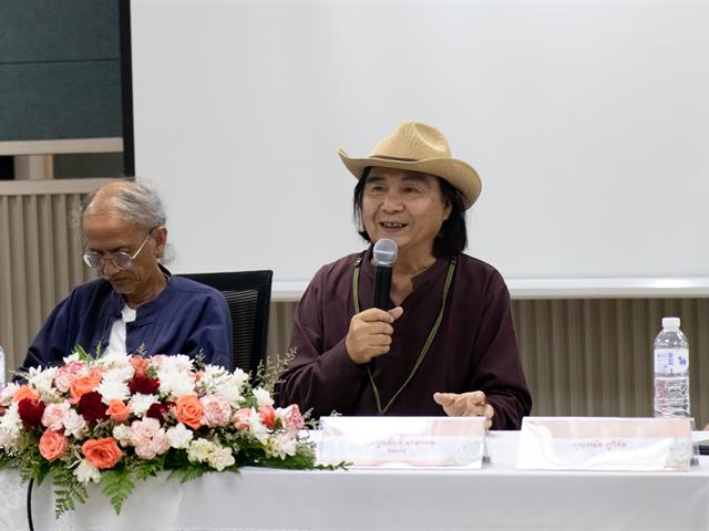 ศูนย์ภาษา คณะศิลปศาสตร์ จัดโครงการหลักสูตรระยะสั้น ประกาศนียบัตรศิลปะการประพันธ์กวีนิพนธ์และเพลงเพื่ออาชีพ