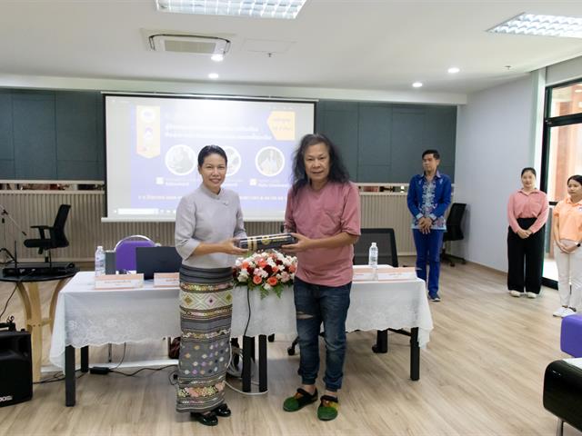 ศูนย์ภาษา คณะศิลปศาสตร์ จัดโครงการหลักสูตรระยะสั้น ประกาศนียบัตรศิลปะการประพันธ์กวีนิพนธ์และเพลงเพื่ออาชีพ