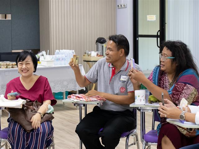 ศูนย์ภาษา คณะศิลปศาสตร์ จัดโครงการหลักสูตรระยะสั้น ประกาศนียบัตรศิลปะการประพันธ์กวีนิพนธ์และเพลงเพื่ออาชีพ