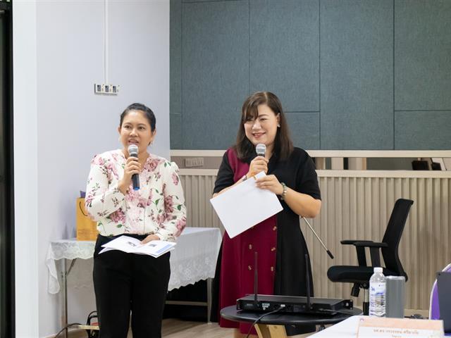 ศูนย์ภาษา คณะศิลปศาสตร์ จัดโครงการหลักสูตรระยะสั้น ประกาศนียบัตรศิลปะการประพันธ์กวีนิพนธ์และเพลงเพื่ออาชีพ