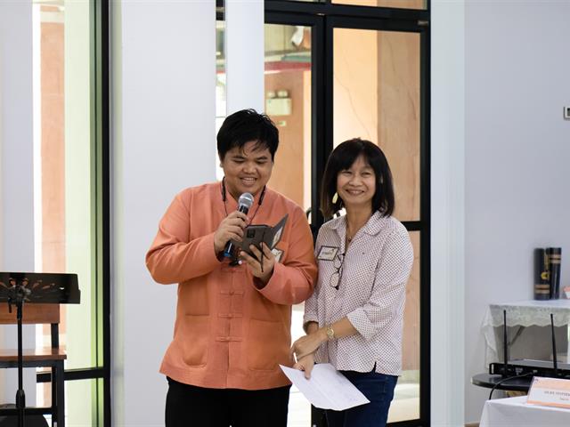 ศูนย์ภาษา คณะศิลปศาสตร์ จัดโครงการหลักสูตรระยะสั้น ประกาศนียบัตรศิลปะการประพันธ์กวีนิพนธ์และเพลงเพื่ออาชีพ