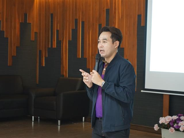 สโมสรนิสิต คณะวิศวกรรมศาสตร์ ม.พะเยา ต้อนรับผู้นำนักศึกษา ม.ศิลปากร เข้าศึกษาดูงานภายในคณะ
