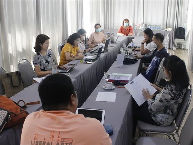คณะศิลปศาสตร์ ดำเนินโครงการพัฒนาอาจารย์เข้าสู่ตำแหน่งทางวิชาการ