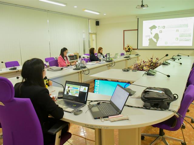 ภาพบรรยากาศการเรียนการสอนรายวิชา 176821 การส่งเสริมและพัฒนาคุณภาพการจัดการศึกษาตามมาตรฐานการศึกษา สำหรับนิสิตระดับปริญญาเอก