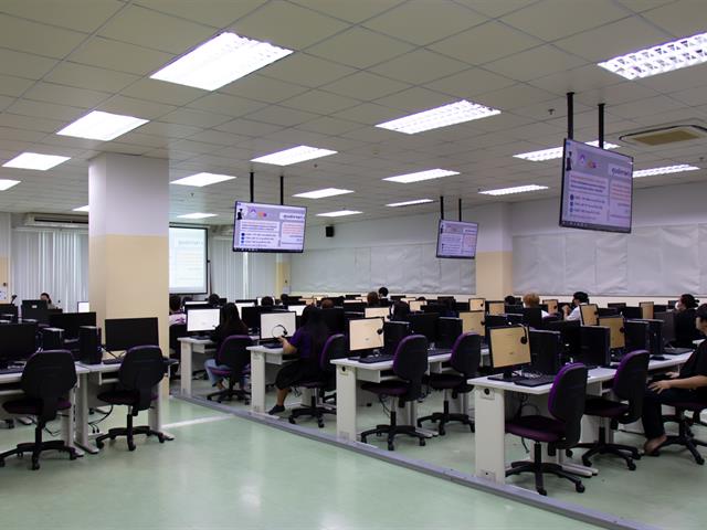 ศูนย์ภาษา คณะศิลปศาสตร์ จัดทดสอบวัดระดับความรู้ภาษาอังกฤษ ประจำเดือนมิถุนายน 2566 สำหรับนิสิตทุกชั้นปี