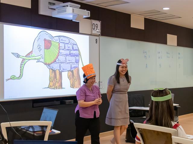 คณะศิลปศาสตร์ร่วมจัดโครงการพัฒนาทักษะการใช้ภาษาอังกฤษ รุ่นที่ 3 เพื่อพัฒนาทักษะการใช้ภาษาอังกฤษให้แก่บุคลากรของมหาวิทยาลัยพะเยา