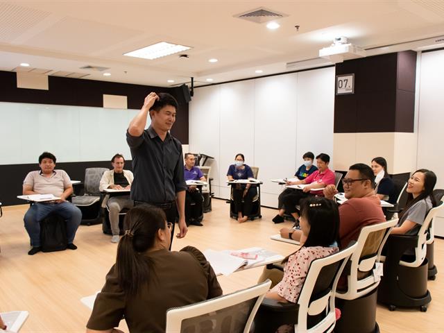 คณะศิลปศาสตร์ร่วมจัดโครงการพัฒนาทักษะการใช้ภาษาอังกฤษ รุ่นที่ 3 เพื่อพัฒนาทักษะการใช้ภาษาอังกฤษให้แก่บุคลากรของมหาวิทยาลัยพะเยา