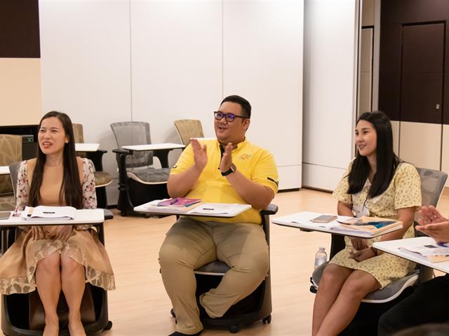 คณะศิลปศาสตร์ร่วมจัดโครงการพัฒนาทักษะการใช้ภาษาอังกฤษ รุ่นที่ 3 เพื่อพัฒนาทักษะการใช้ภาษาอังกฤษให้แก่บุคลากรของมหาวิทยาลัยพะเยา
