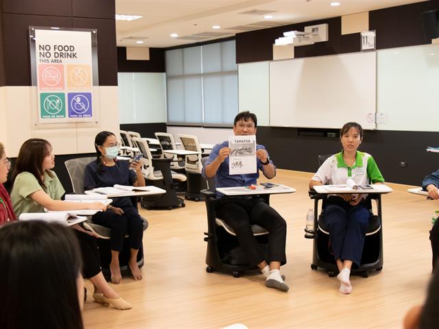 คณะศิลปศาสตร์ร่วมจัดโครงการพัฒนาทักษะการใช้ภาษาอังกฤษ รุ่นที่ 3 เพื่อพัฒนาทักษะการใช้ภาษาอังกฤษให้แก่บุคลากรของมหาวิทยาลัยพะเยา