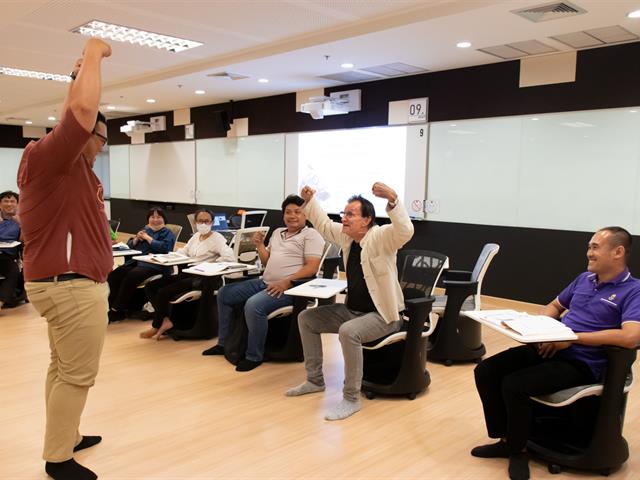 คณะศิลปศาสตร์ร่วมจัดโครงการพัฒนาทักษะการใช้ภาษาอังกฤษ รุ่นที่ 3 เพื่อพัฒนาทักษะการใช้ภาษาอังกฤษให้แก่บุคลากรของมหาวิทยาลัยพะเยา