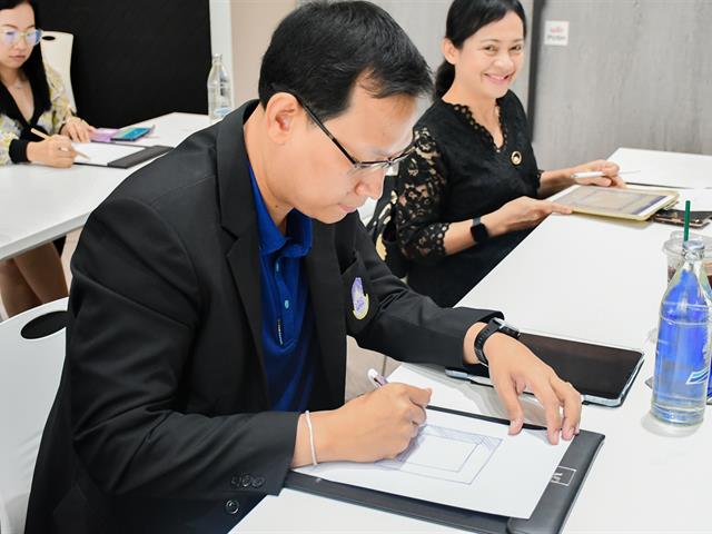 วิทยาลัยการศึกษา ดำเนินโครงการพัฒนาภาวะผู้นำและผู้ตามเพื่อเสริมสร้างทักษะการสื่อสารและการทำงานเป็นทีม