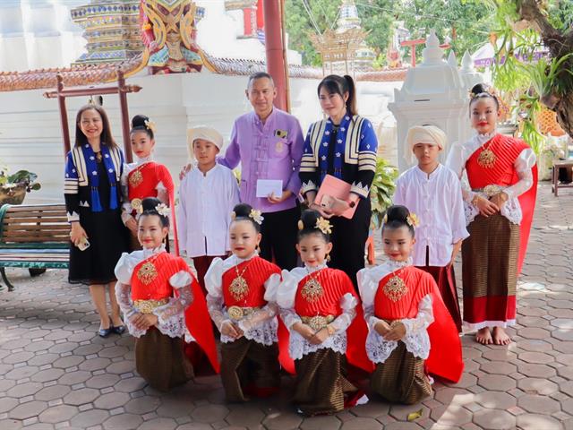 สาขาวิชาการบริหารการศึกษา วิทยาลัยการศึกษา ดำเนินโครงการศึกษาดูงาน การพัฒนาความสัมพันธ์ระหว่างโรงเรียนกับชุมชน