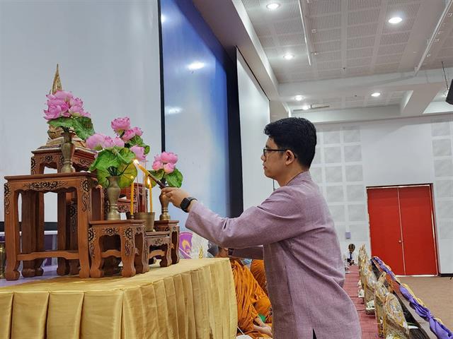 บายศรีสู่ขวัญและผูกข้อมือนิสิต