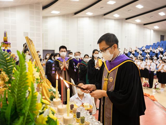 คณะศิลปศาสตร์จัดพิธีไหว้ครู “กราบคุรุปูจา ครูบาอาจารย์เจ้า” ประจำปีการศึกษา ๒๕๖๖