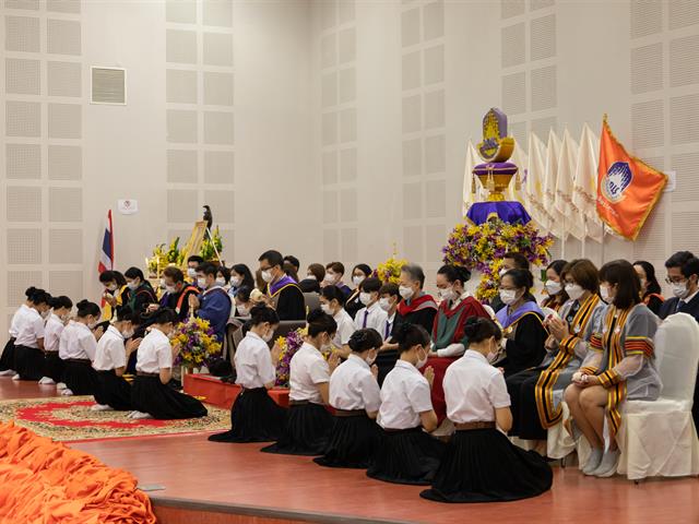 คณะศิลปศาสตร์จัดพิธีไหว้ครู “กราบคุรุปูจา ครูบาอาจารย์เจ้า” ประจำปีการศึกษา ๒๕๖๖